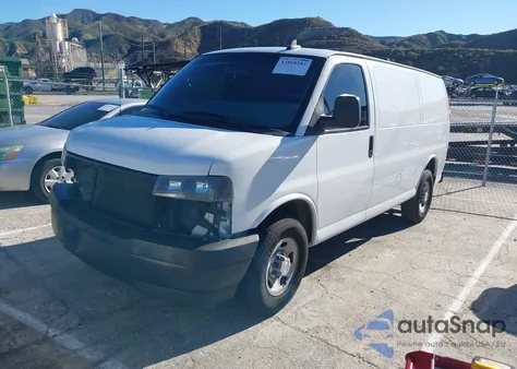 2018 Chevrolet Express 2500 Work Van from USA, damaged, VIN 1GCWGAFPXJ1316629